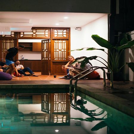Island Hostels โคลอมโบ ภายนอก รูปภาพ The interior of the house